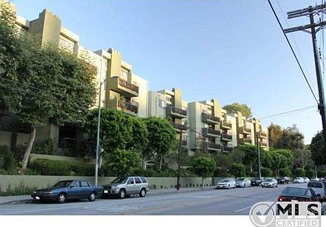 3rd image of 2018 Griffith Park Blvd APT 101