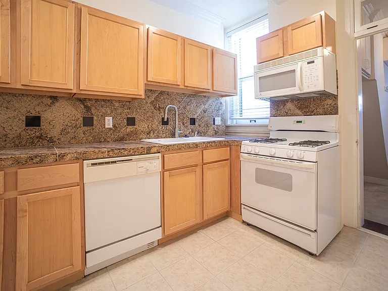 1431 Columbine St #3 — Photo 11
