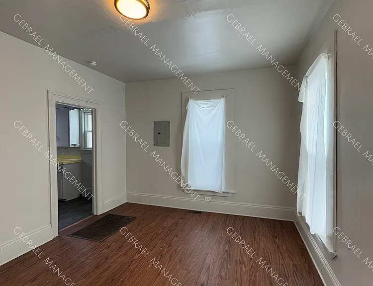 1120 Congress Ave — Photo 6