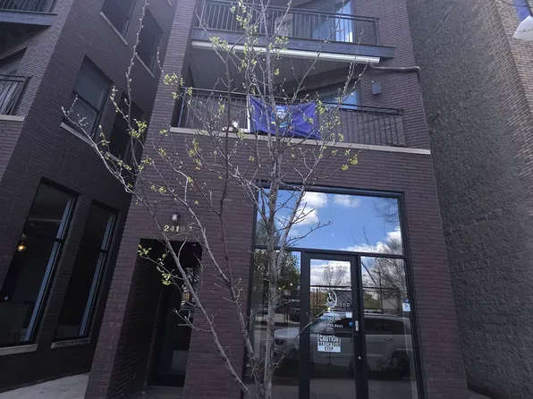 2419 W Madison St APT 3, Chicago, IL 60612