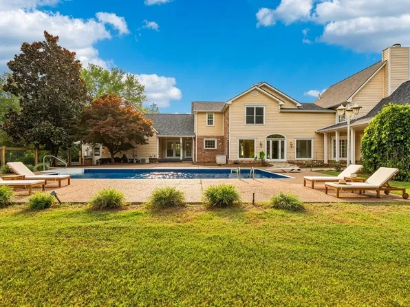643 Cornwall Rd, Clarksville, TN 37043