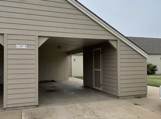 5906 Eisenhower Ct APT B, Great Bend, KS 67530