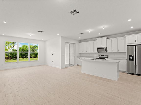 5th image of 3585 NW Solange Court