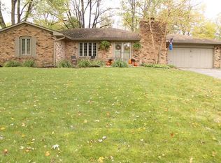 618 Leisure Ln, Greenwood, IN 46142