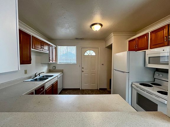 5th image of 509 N 26th Ave