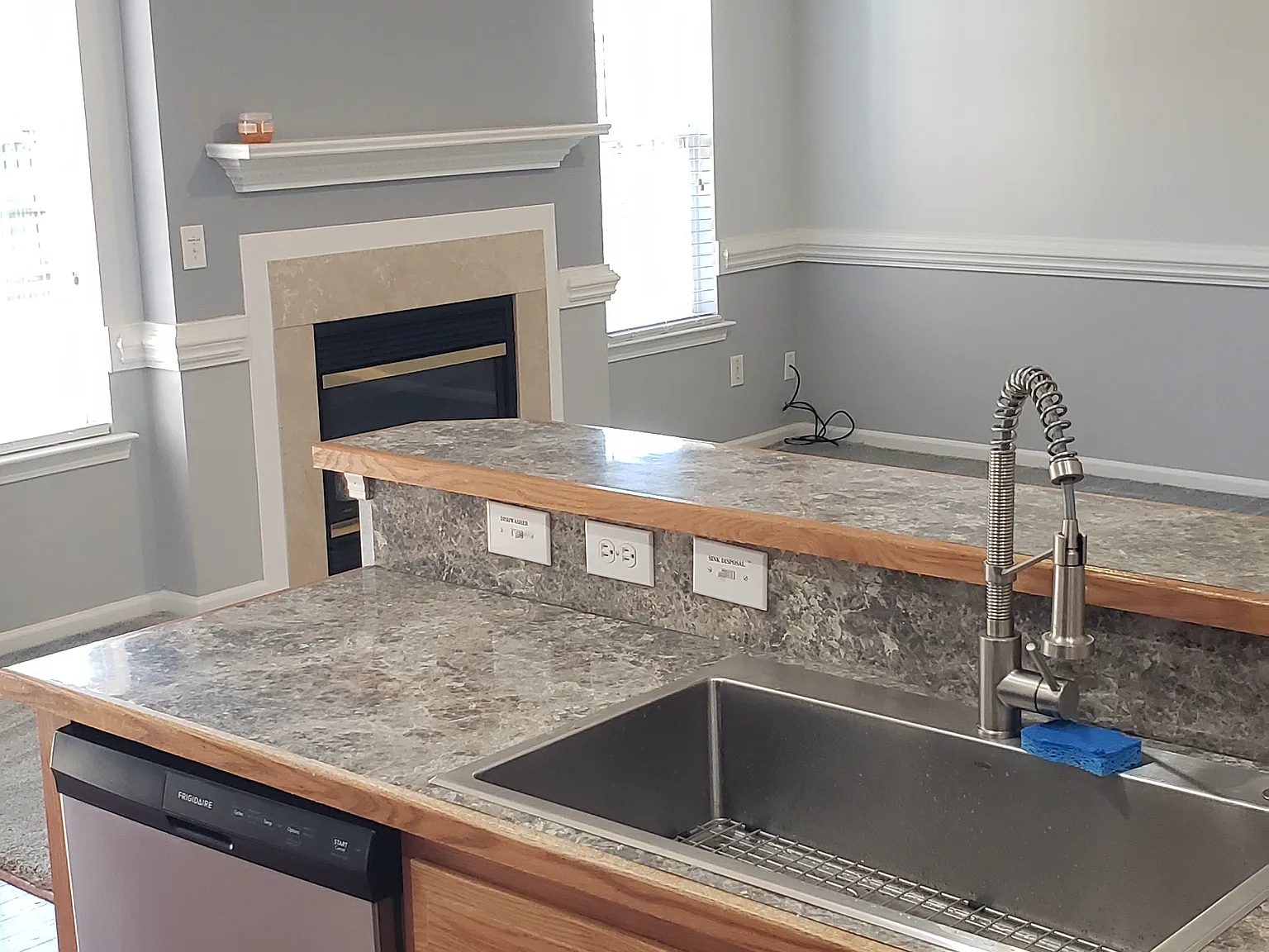 3 bed, 1400 sqft, $2,550 — Photo 4