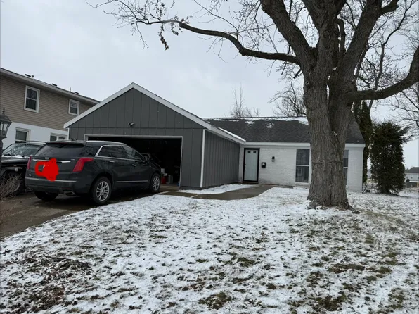 1616 W Saxon Dr, Marion, IN 46952