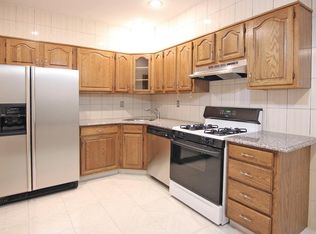 71-07 69th Pl #1, Ridgewood, NY 11385