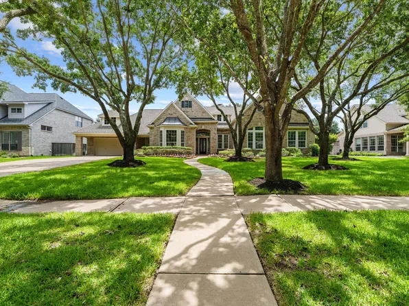 830 Lake Grayson Dr, Katy, TX 77494