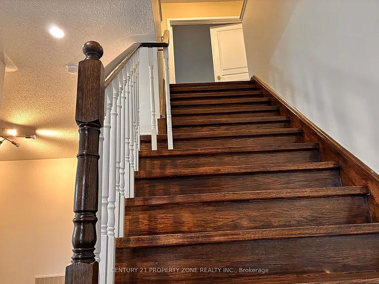 2201 Crestmont Dr — Photo 19