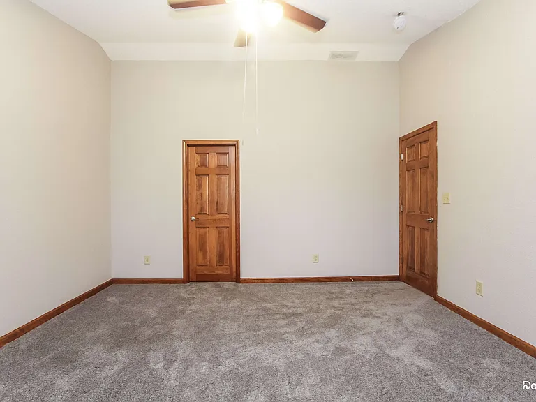 7028 Gimbel Ct — Photo 8