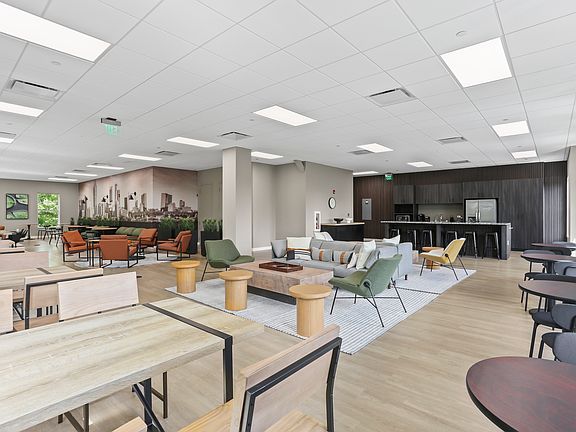 3rd image of 1851 Market St #D-412