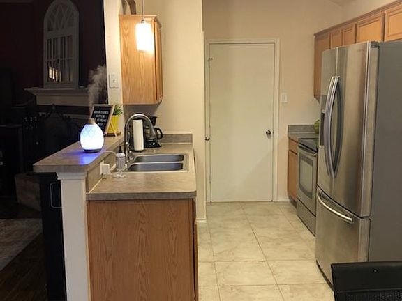 5th image of 408 Fireside Pl