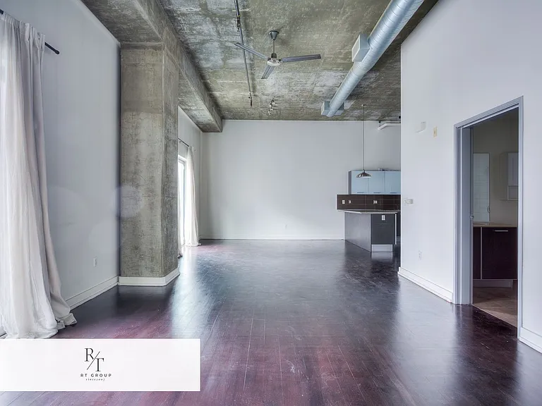 645 W 9th St #742 — Photo 11