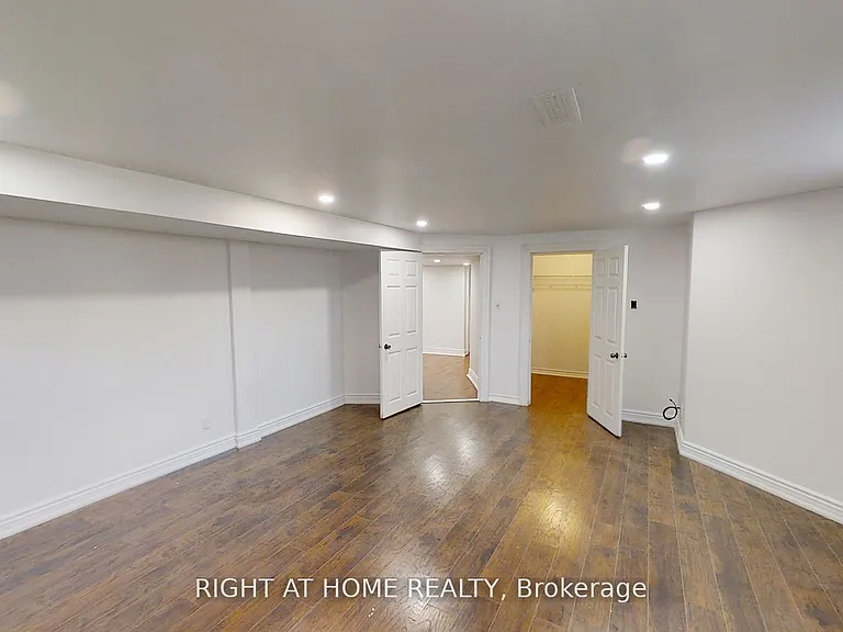 31 Northgate Cres E — Photo 7