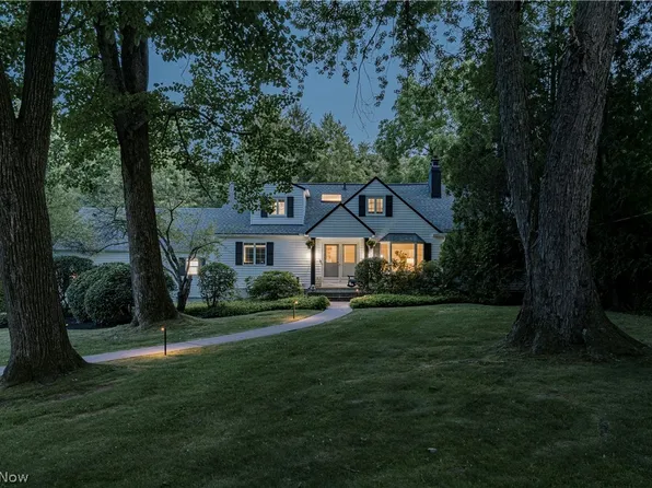 35600 Jackson Rd, Moreland Hills, OH 44022