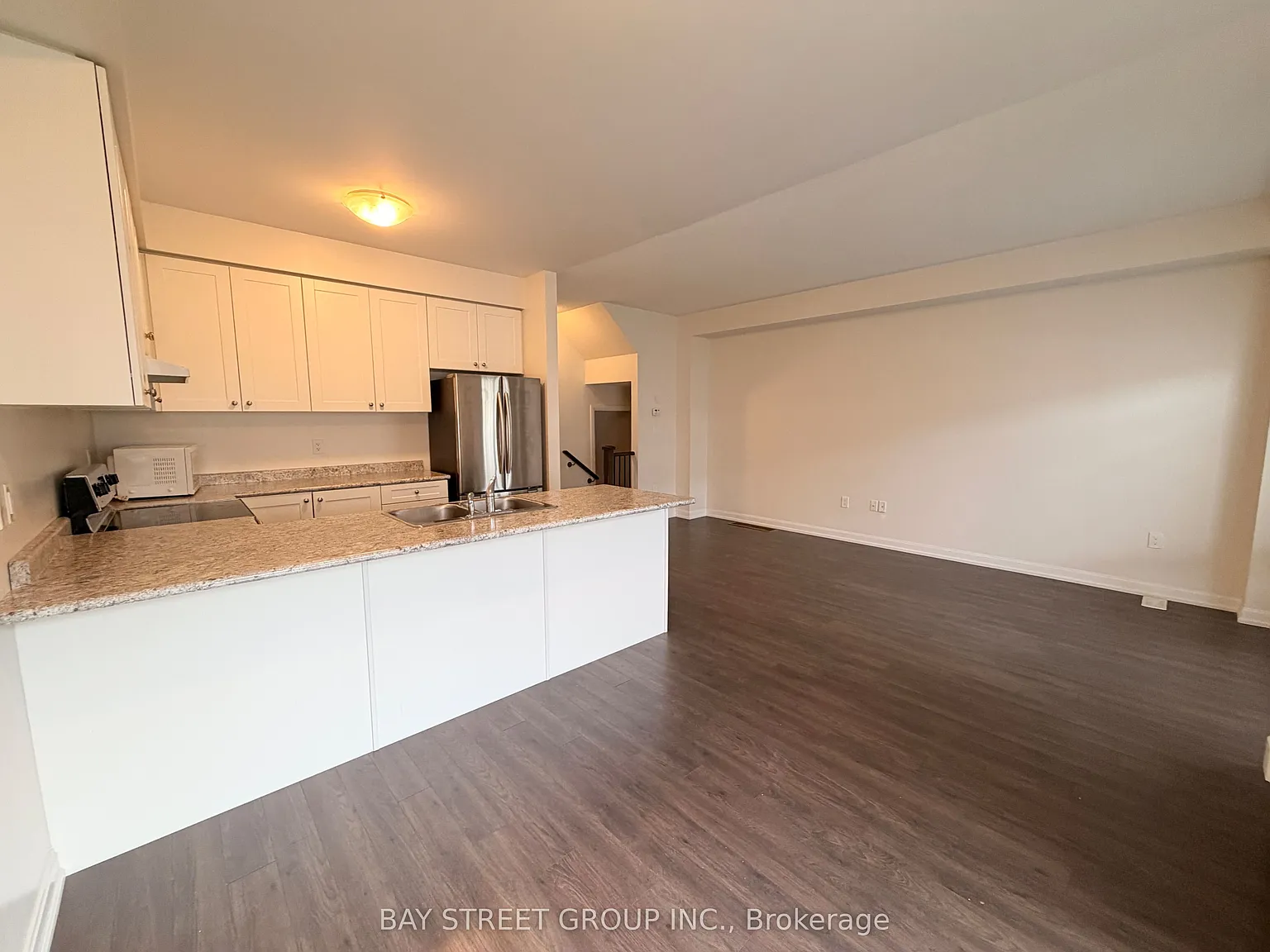 3 bed, $3,100 — Photo 4