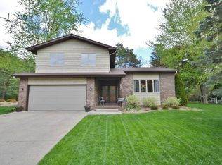 333 Seminole Ct, Midland, MI 48642