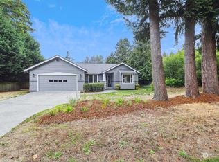521 S 39th St, Bellingham, WA 98229
