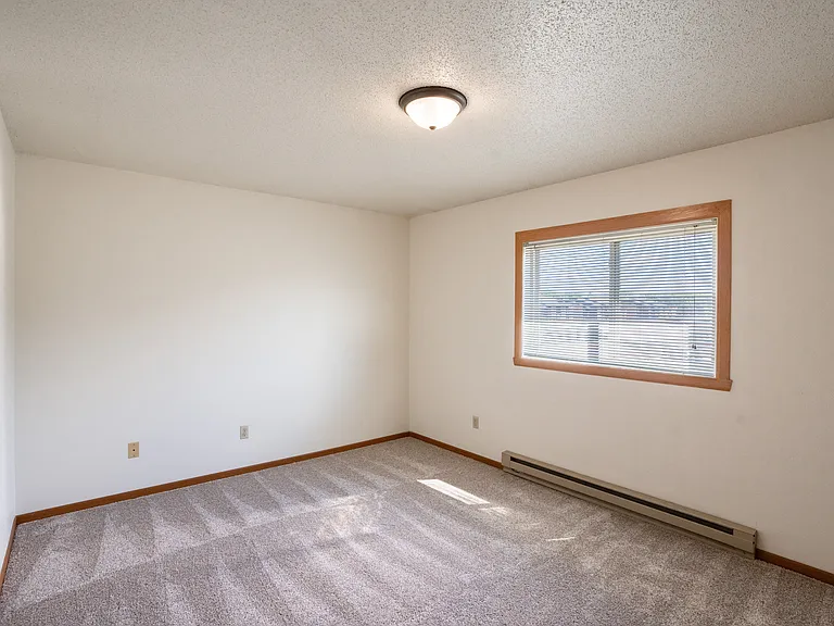 Fargo, ND Hunters Run 2 Apartments | Bedroom