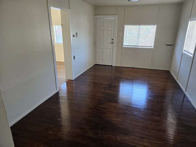 3221 Lincoln Ave #A — Photo 4