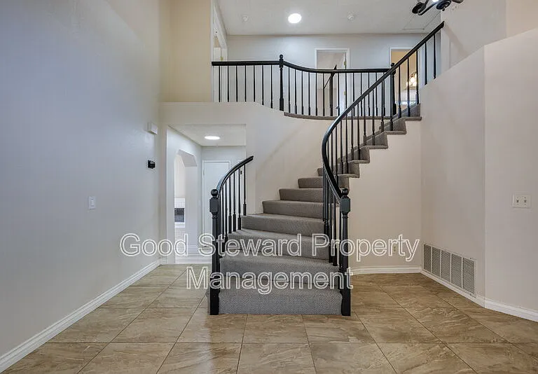 734 Morita Dr — Photo 7