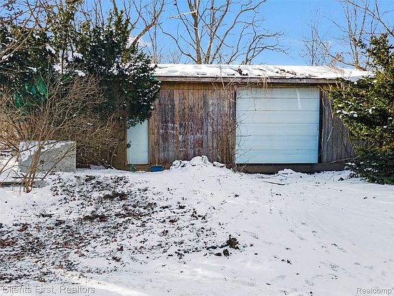 4th image of 9985 Ford Rd