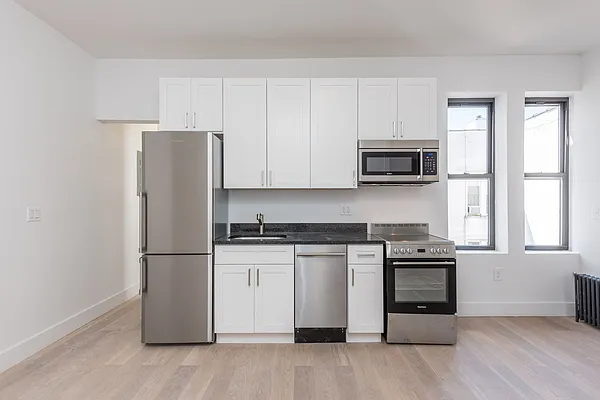 Rented by Nooklyn NYC LLC | media 13