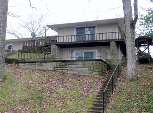 784 Lakecrest Dr, Creal Springs, IL 62922