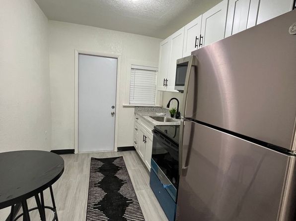 140 NW 13th St #150-1/2