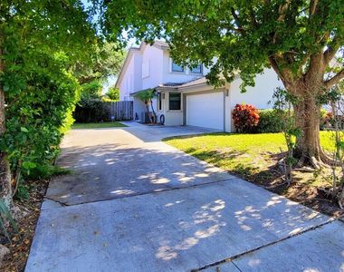 520 NE 48th Street, Boca Raton, FL, 33431