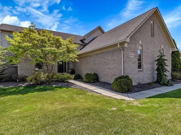 19715 Saint Louis St, Rockwood, MI 48173