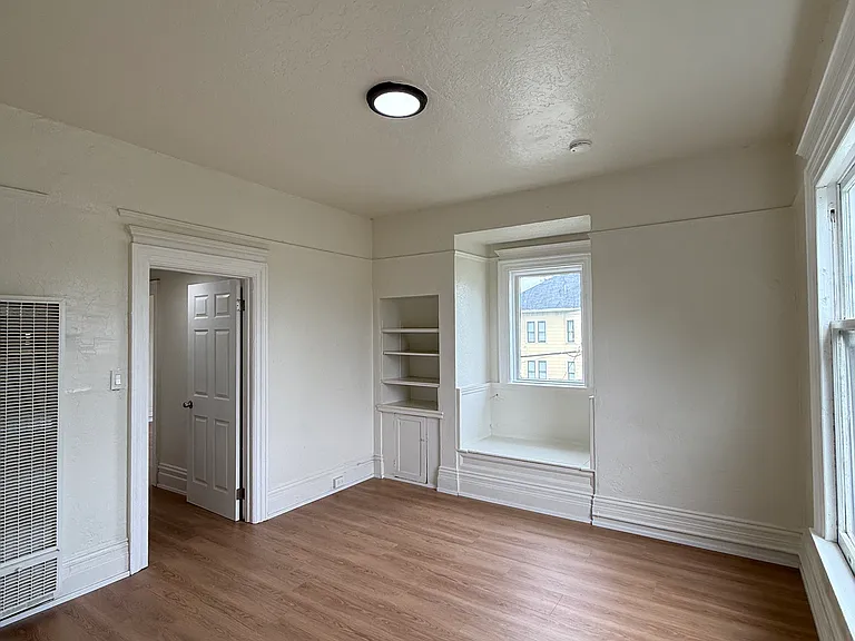 901 Georgia St #5 — Photo 6