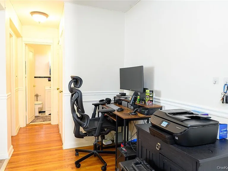 4 Sadore Ln #3J — Photo 12