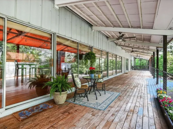 2504 Raintree Dr, College Station, TX 77845