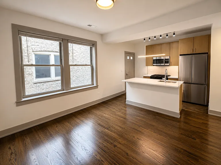 1904 W Pratt Blvd #3B — Photo 4