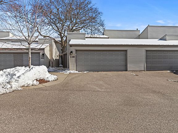 2nd image of 138 Ruth St N #9