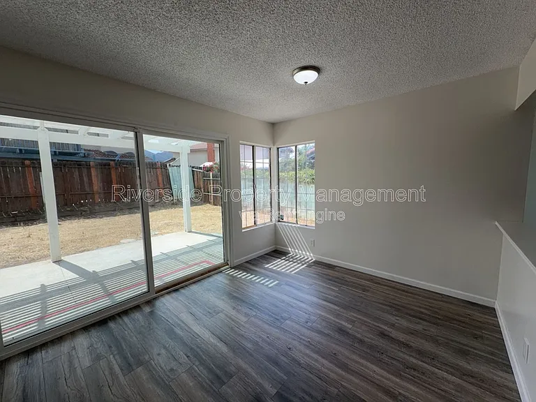 11883 Bayless St — Photo 12