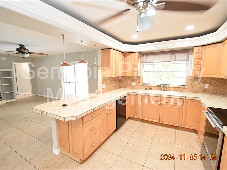 3827 Frostwood Ct — Photo 18
