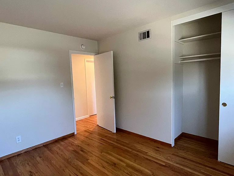 2000 Santa Cruz Ave — Photo 3
