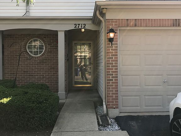 3rd image of 2712 Rockport Ln
