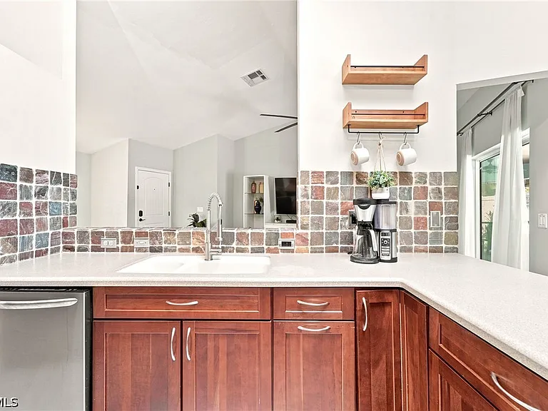18918 Cypress View Dr — Photo 11