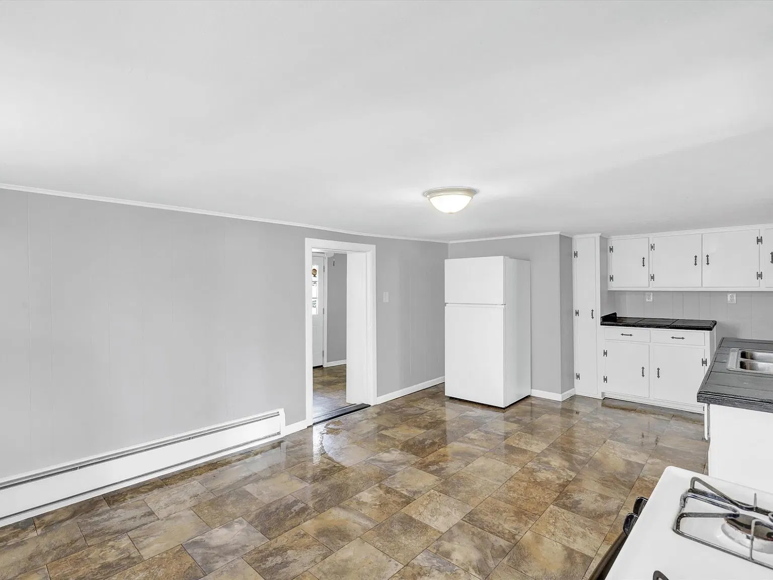 3 bed, 1764 sqft, $1,450 — Photo 4