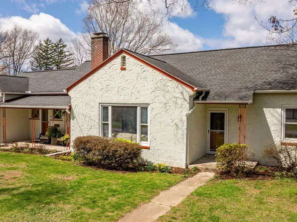 2 E Park St, Bloomsburg, PA 17815