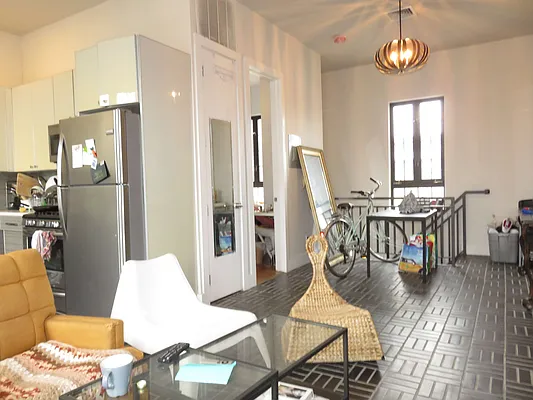 Rented by Rennit Inc. | media 64