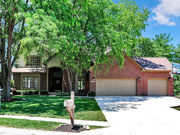 2nd image of 11160 Plum Hollow Cir