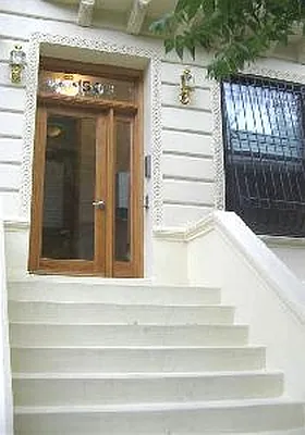 Rented by Corcoran | media 56