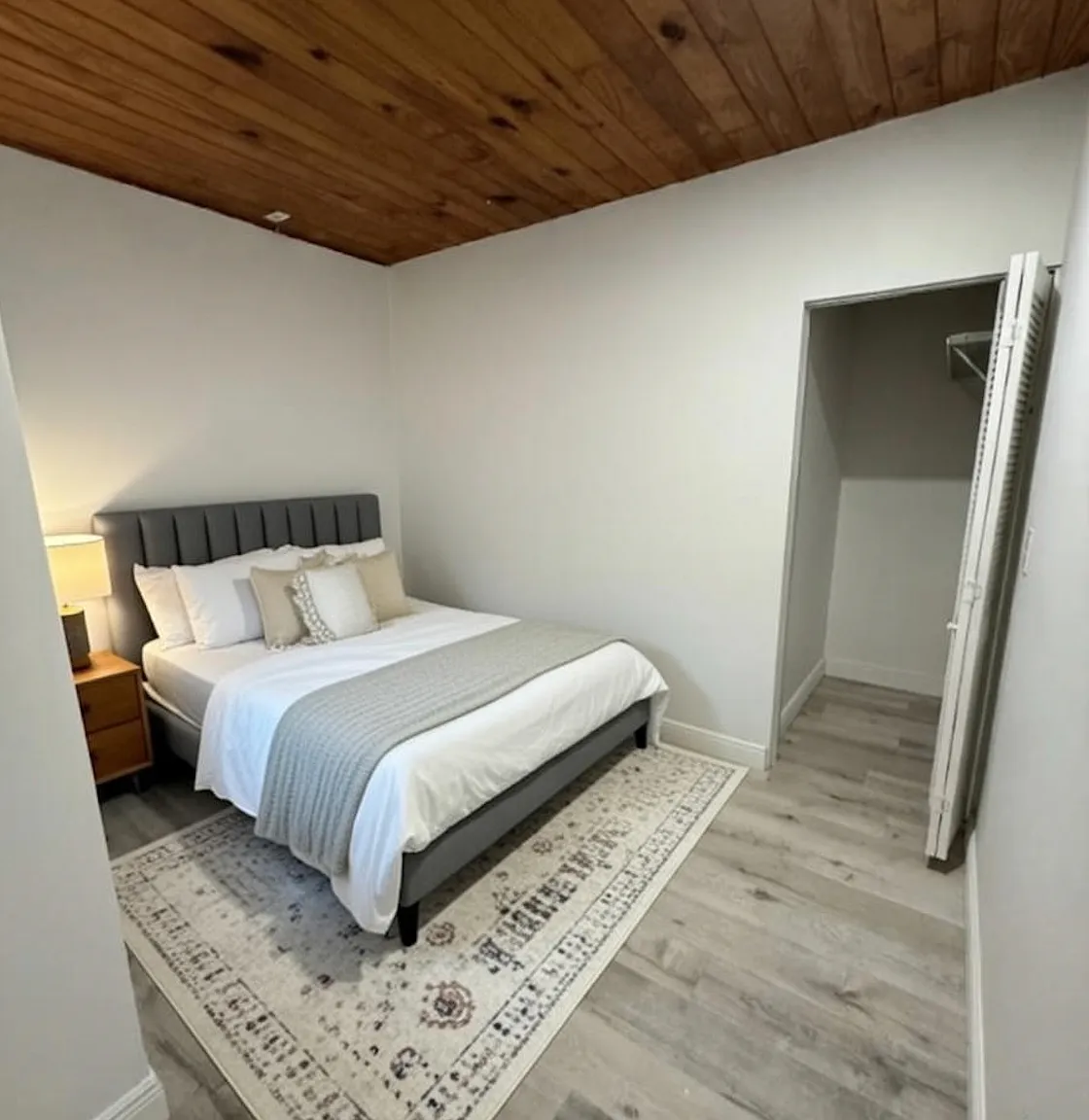 Studio, 550 sqft, $1,800 — Photo 1