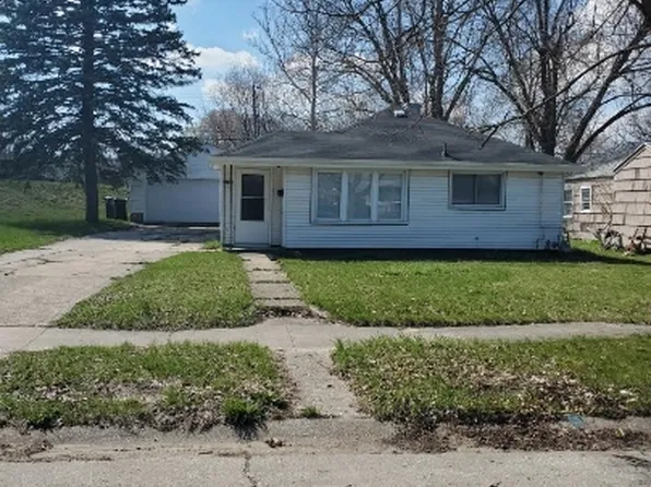1749 N Elmer St, South Bend, IN 46628