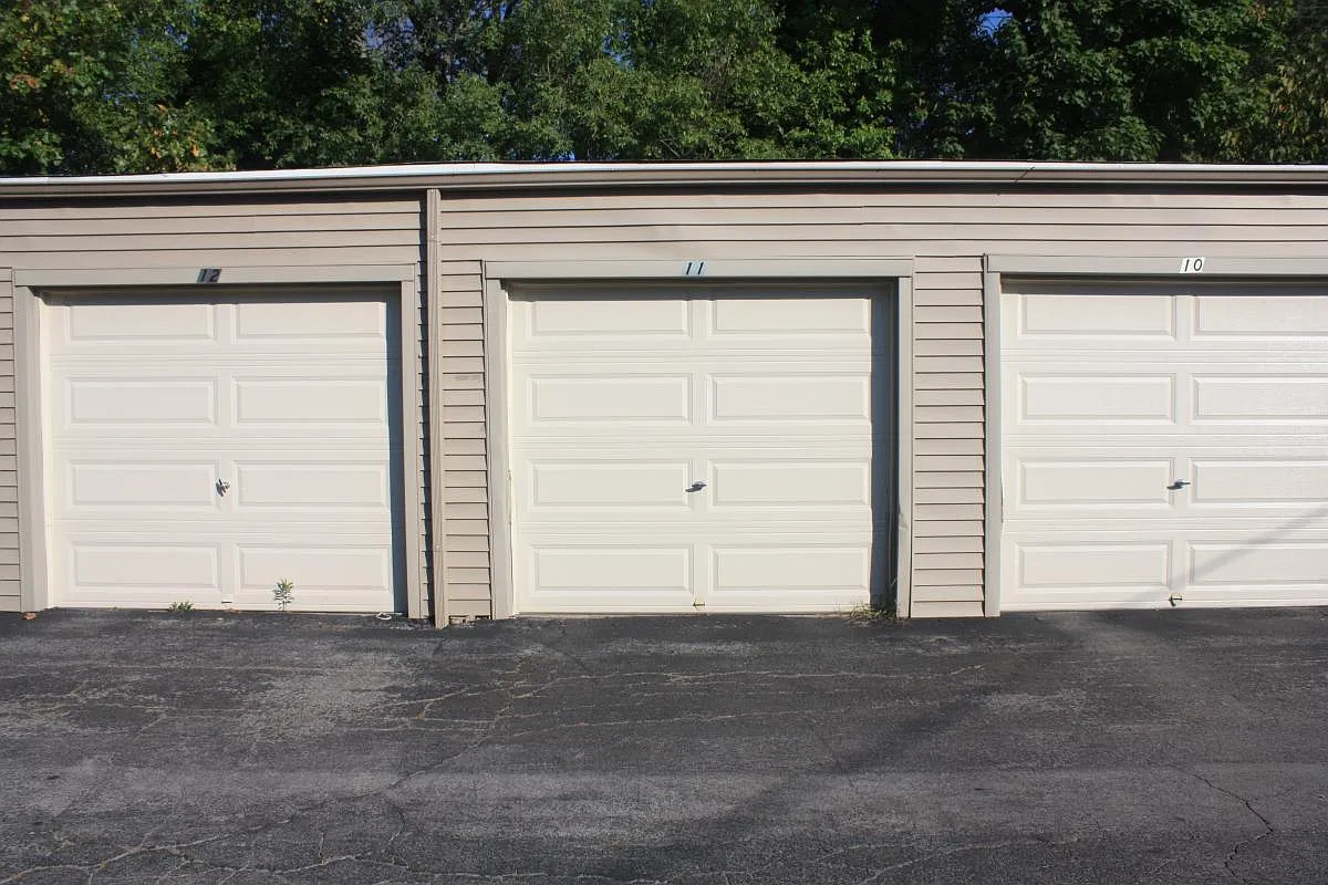 2 bed, 900 sqft, $1,645 — Photo 4